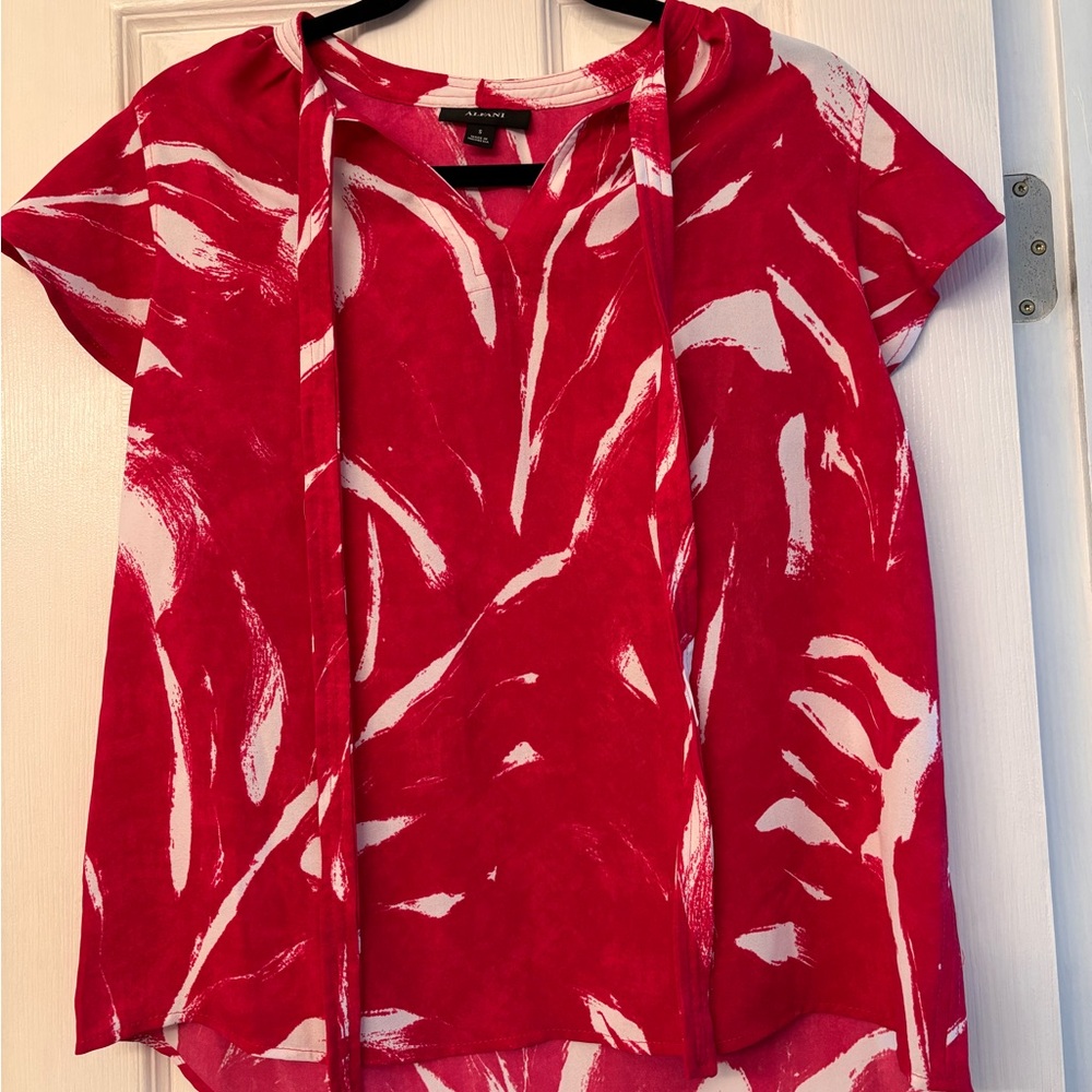 Alfani Red & White Tie-Neck Short Sleeve Blouse